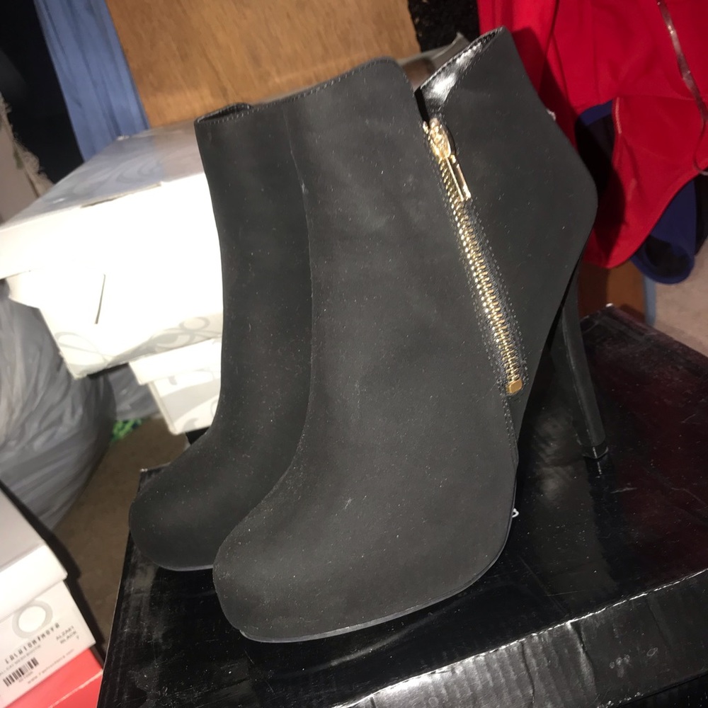 Women’s Shoes
